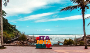 Chácara de Praia com piscina, bem próximo a praia